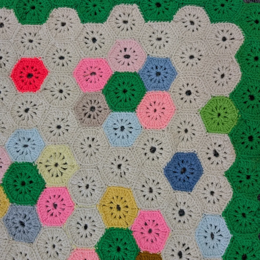 Vintage Handmade Honeycomb Crochet Granny Square Afghan Throw Blanket